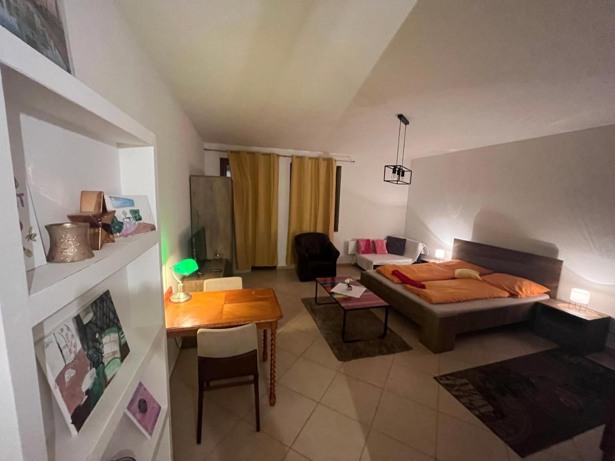 Monelly Apartman Komarno Ngoại thất bức ảnh